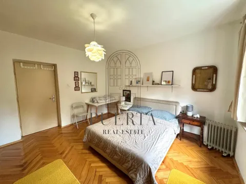 Izdavanje, jednosoban stan, 76m², Centar, Podgorica - image 10