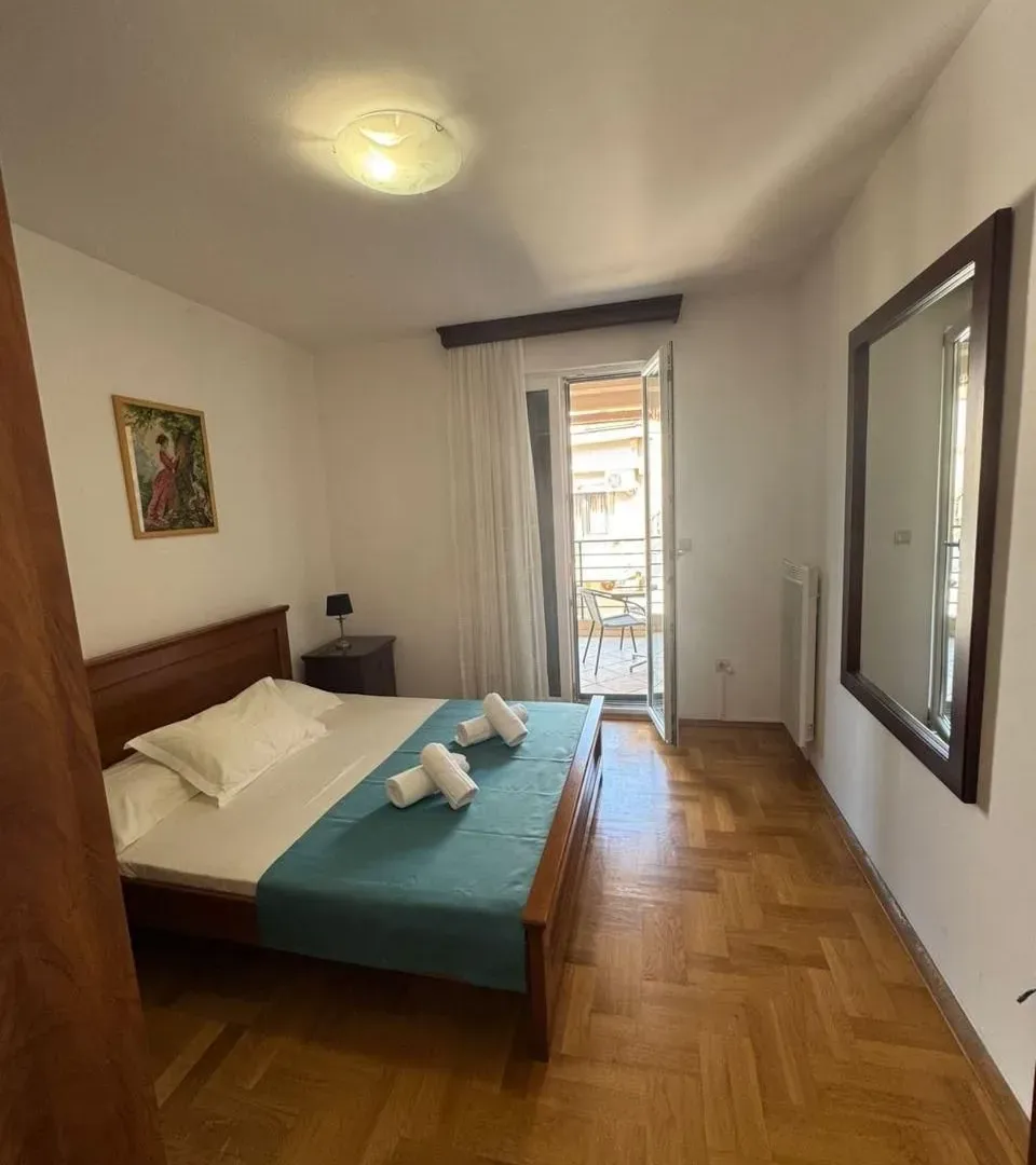 Prodaja, jednosoban stan, 61m², Petrovac, Budva