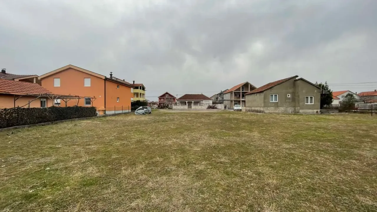 Sale, land lot, 1000m², Podgorica, Crna Gora