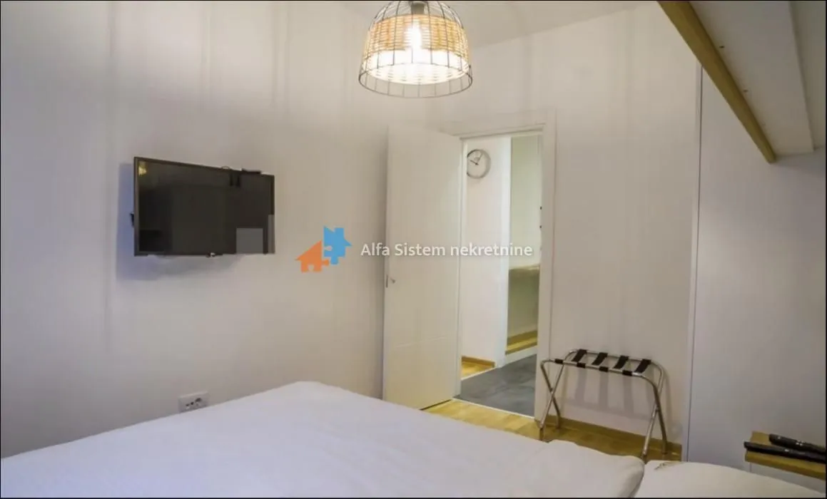 Rent, two bedroom apartment, 43m², Južni Bulevar, Vračar Sve Podlokacije