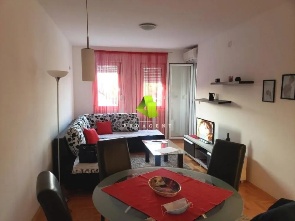 Rent, one bedroom apartment, 45m², Medijana, Niš
