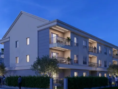 Prodaja, dvosoban stan, 70m², Donja Gorica, Podgorica - image 3