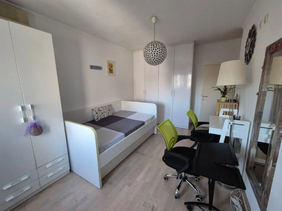 Izdavanje, dvosoban stan, 60m², Preko Morače, Podgorica