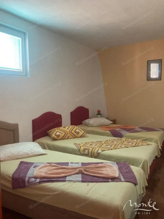 Sale, office space, 1800m², Utjeha, Bar
