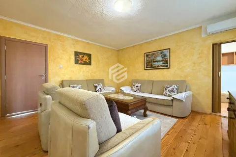 Rent, three bedroom apartment, 90m², Masline, Podgorica - image 3