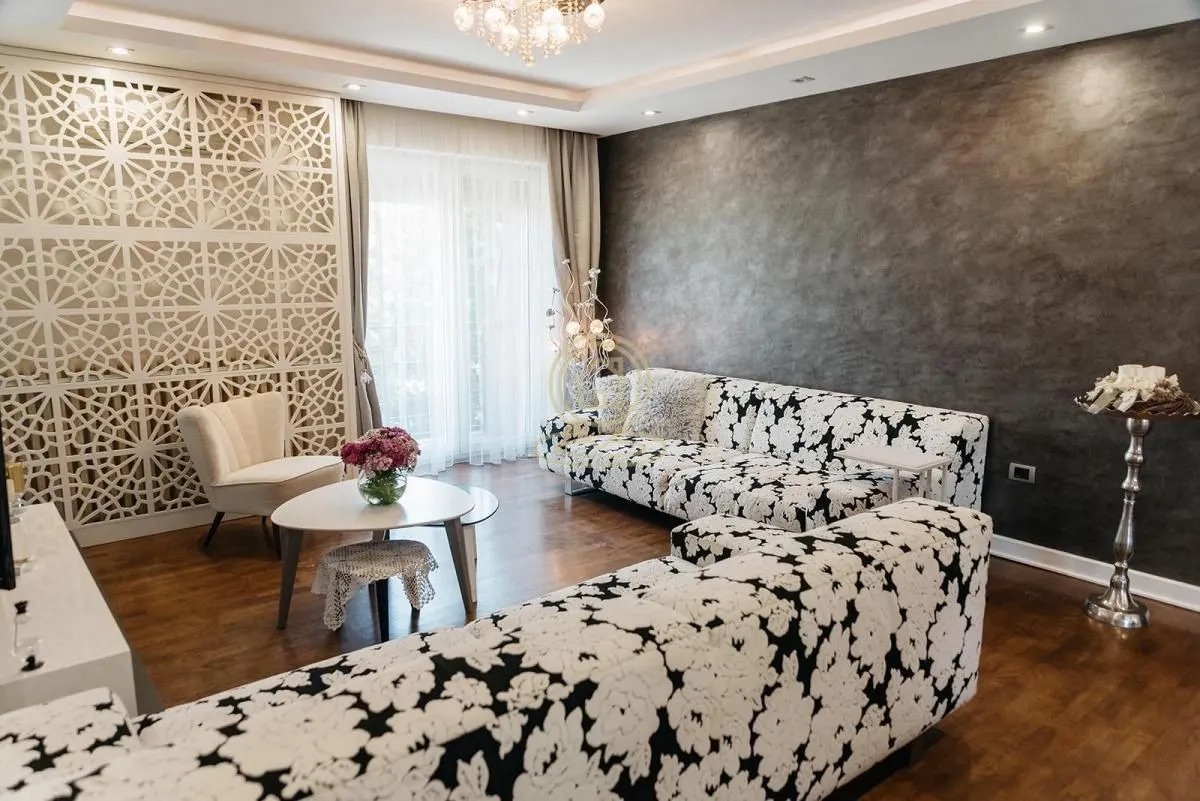 Izdavanje, četvorosoban stan, 120m², Telep, Novi Sad Sve Podlokacije