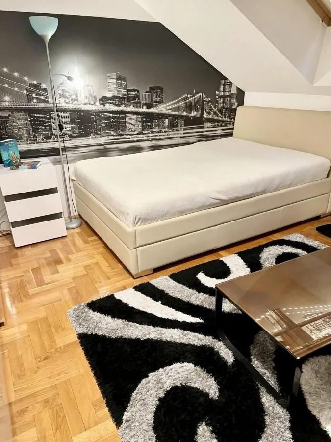 Prodaja, četvorosoban stan, 120m², Novo naselje, Novi Sad