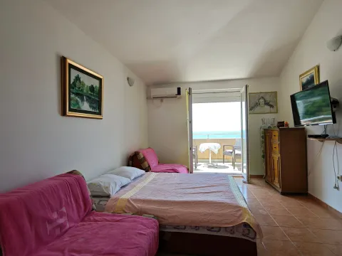 Sale, one bedroom apartment, 44m², Rafailovići, Budva - image 6