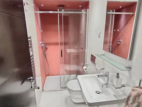 Sale, four bedroom apartment, 125m², Vračar Hram, Vračar Sve Podlokacije - image 7