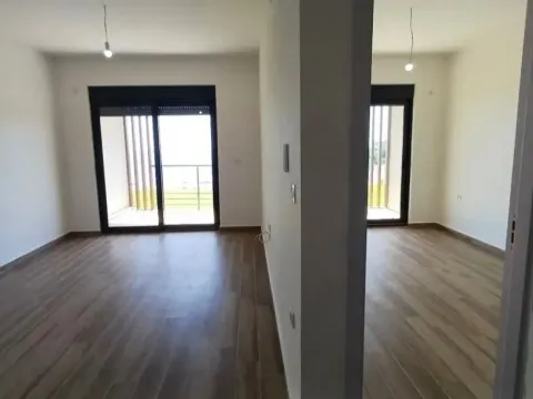 Prodaja, dvosoban stan, 63m², Pinješ, Ulcinj - image 4