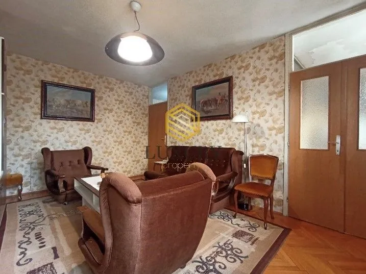 Prodaja, dvosoban stan, 75m², Centar, Podgorica