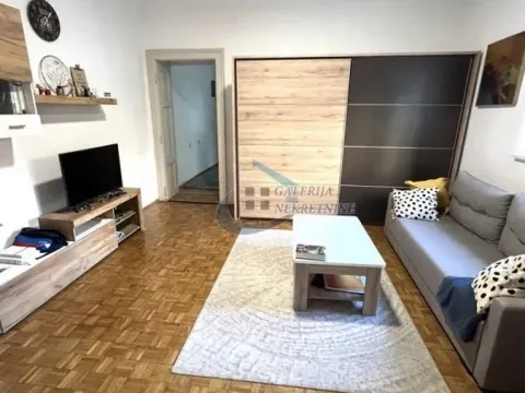Izdavanje, dvosoban stan, 52m², Slavija, Vračar Sve Podlokacije - image 7