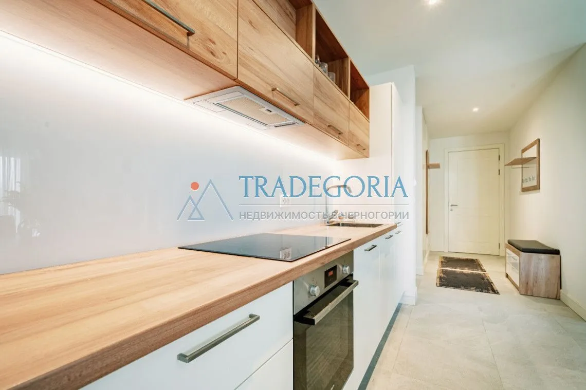 Prodaja, dvosoban stan, 85m², Radovići, Tivat