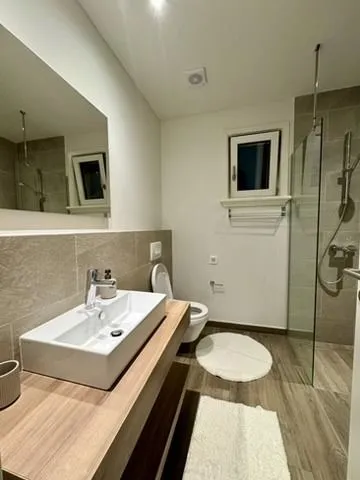 Prodaja, trosoban stan, 85m², Luštica, Tivat