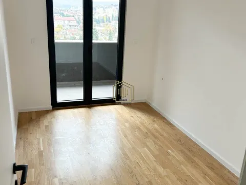 Prodaja, jednosoban stan, 43m², Stari Aerodrom, Podgorica - image 3