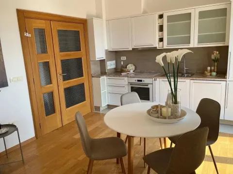 Sale, three bedroom apartment, 99m², Kalimanj, Tivat - image 2