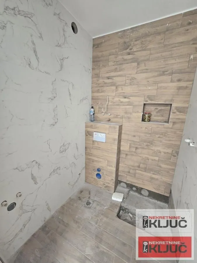 Prodaja, jednosoban stan, 37m², Petrovaradin, Novi Sad