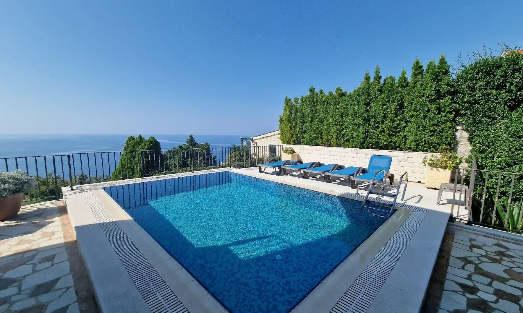 Sale, house, 300m², Reževići, Budva