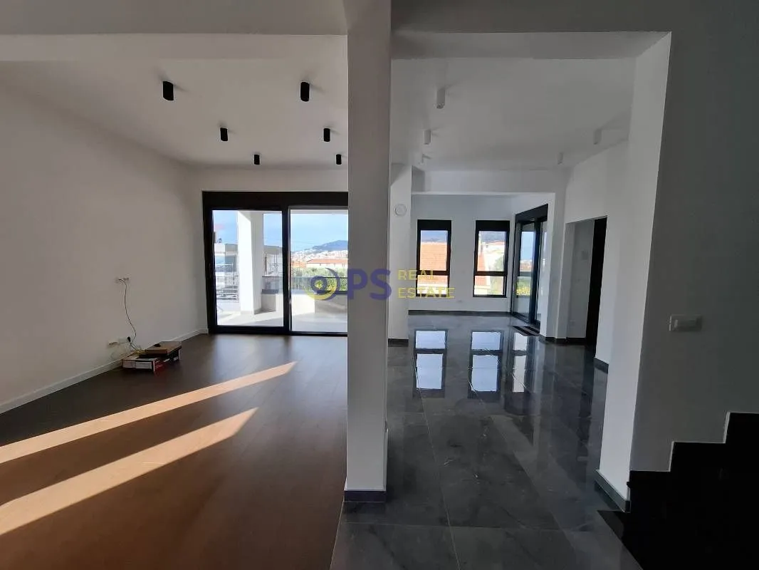 Sale, house, 400m², Bar, Crna Gora