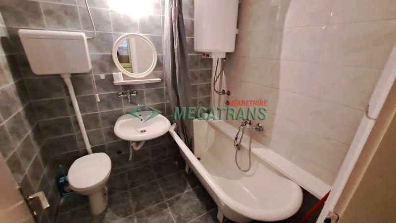 Izdavanje, dvosoban stan, 53m², Železnička Stanica, Novi Sad Sve Podlokacije