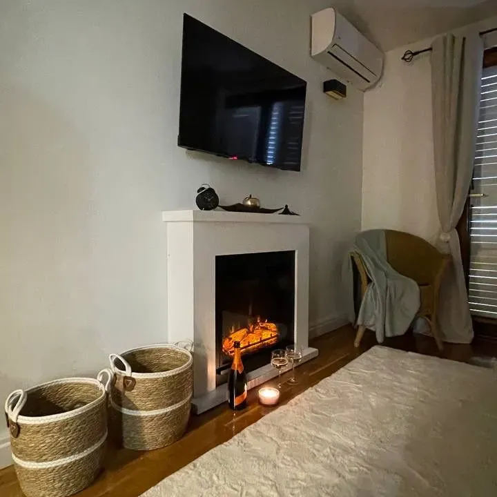 Rent, one bedroom apartment, 42m², Stari Grad, Budva