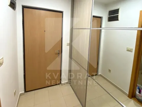 Rent, studio apartment, 35m², Stari Aerodrom, Podgorica - image 7