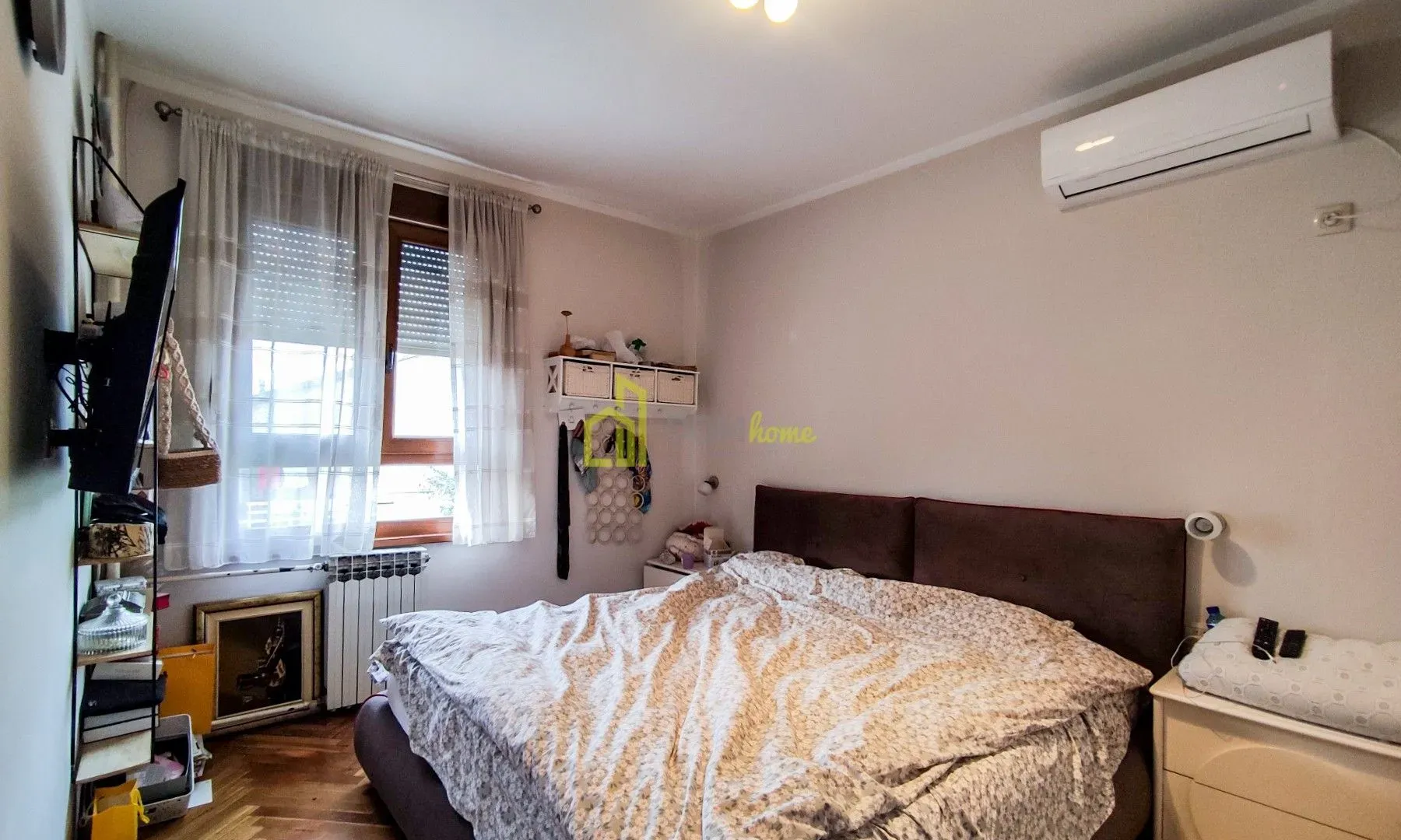 Sale, house, 405m², Stari Aerodrom, Podgorica