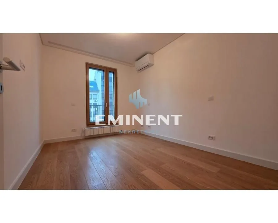 Prodaja, trosoban stan, 94m², Crveni Krst, Beograd