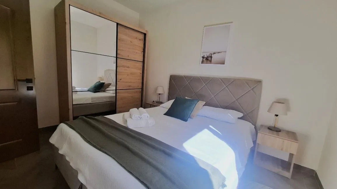 Izdavanje, jednosoban stan, 45m², Ilino, Bar