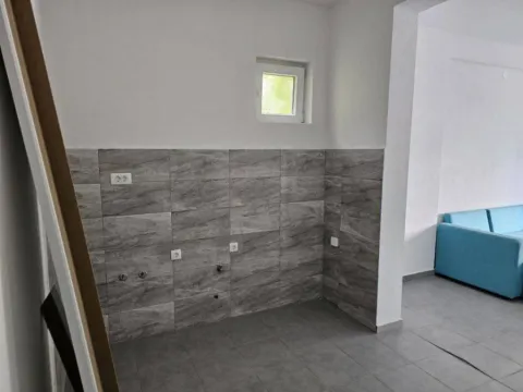 Prodaja, jednosoban stan, 45m², Zabjelo, Podgorica - image 2