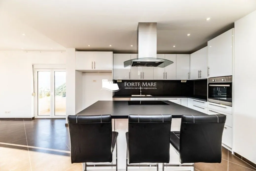 Prodaja, dvosoban stan, 103m², Topla, Herceg Novi