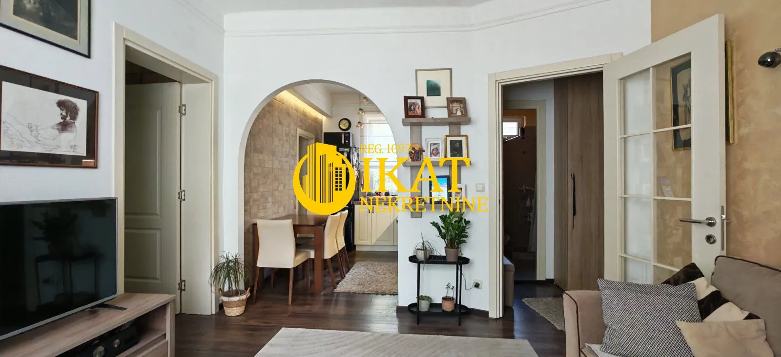 Sale, two bedroom apartment, 53m², Profesorska Kolonija, Palilula Sve Podlokacije
