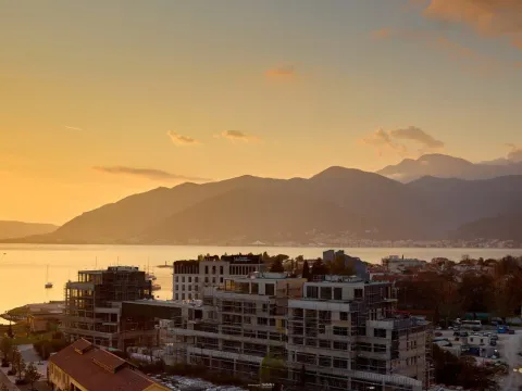 Prodaja, dvosoban stan, 81m², Porto Montenegro, Tivat - image 29