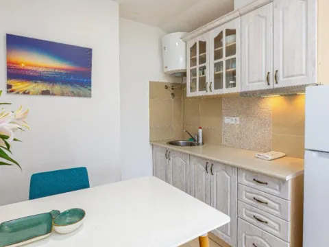 Rent, studio apartment, 35m², Radovići, Tivat - image 12