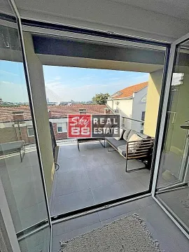 Izdavanje, stan, 180m², Senjak, Beograd - image 7