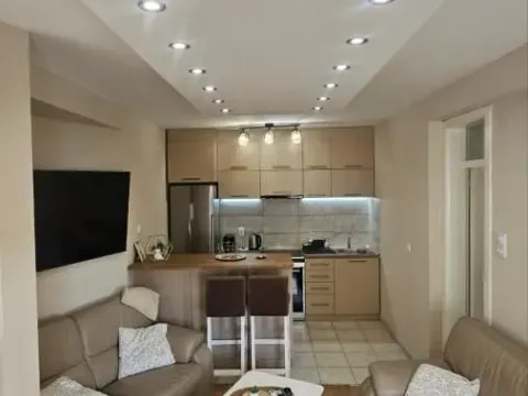 Rent, one bedroom apartment, 41m², Rotkvarija, Novi Sad Sve Podlokacije - image 5