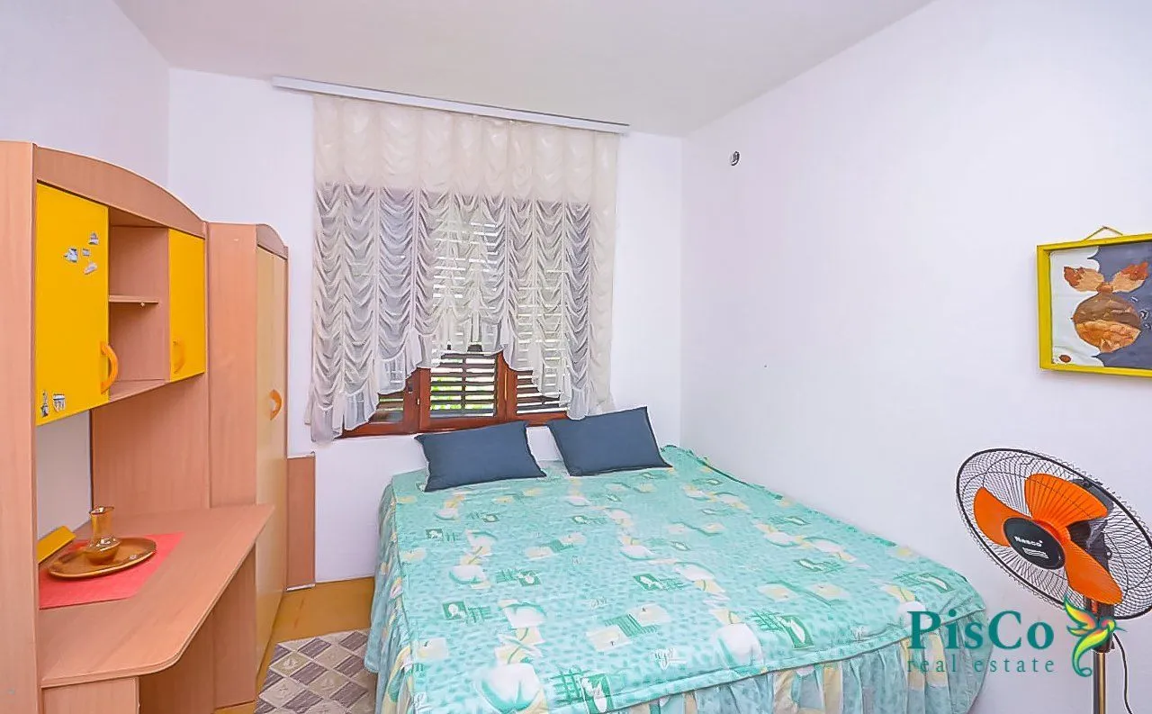 Prodaja, kuća, 180m², Bar, Crna Gora