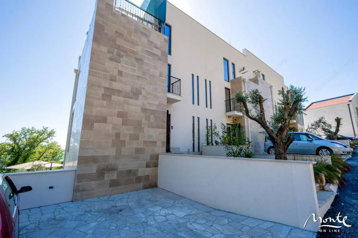 Sale, house, 220m², Reževići, Budva