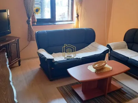 Izdavanje, trosoban stan, 85m², Momišići, Podgorica