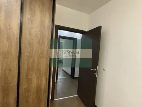 Izdavanje, dvosoban stan, 57m², Centar, Kragujevac - image 15