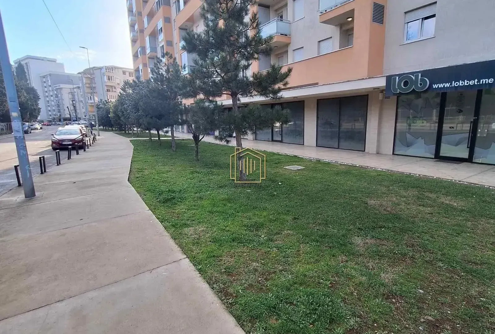 Rent, office space, 175m², City Kej, Podgorica