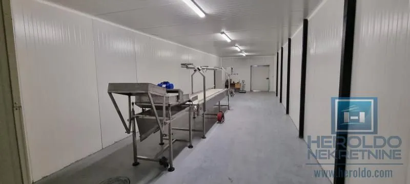 Sale, office space, 2400m², Vranje, Srbija