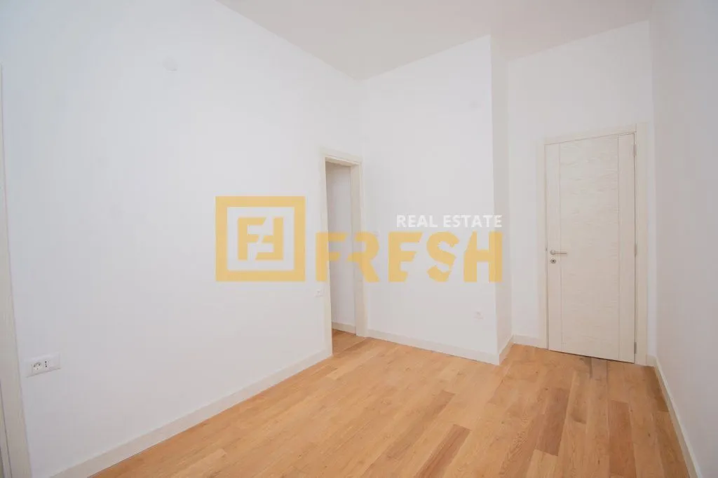 Prodaja, trosoban stan, 139m², Gornja Gorica, Podgorica