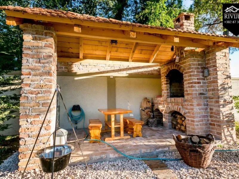 Prodaja, kuća, 380m², Podi, Herceg Novi
