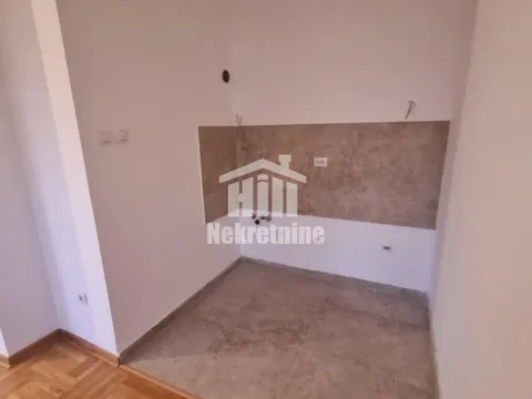 Prodaja, jednosoban stan, 43m², Zemun Cara Dušana, Zemun Sve Podlokacije - image 4