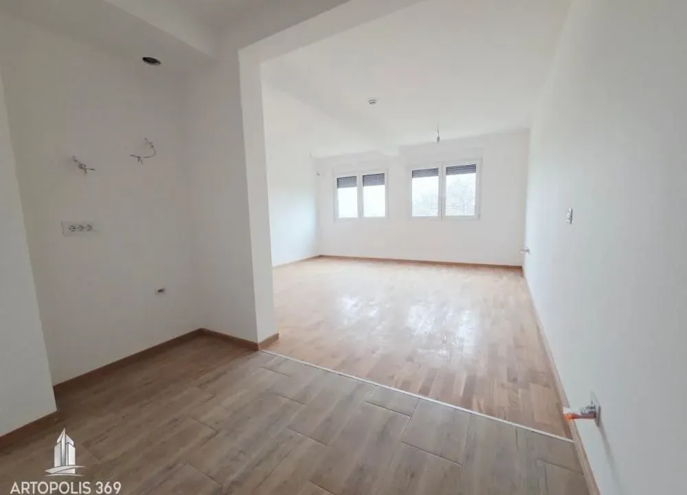 Sale, two bedroom apartment, 61m², Surčin, Beograd