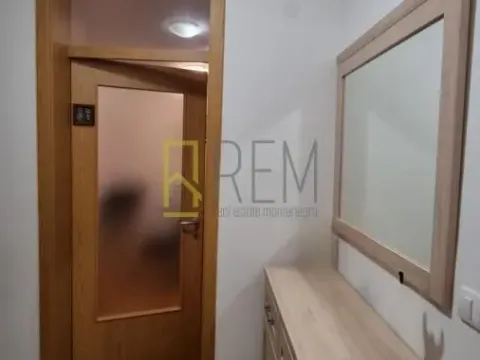 Prodaja, dvosoban stan, 76m², Bar, Crna Gora - image 11