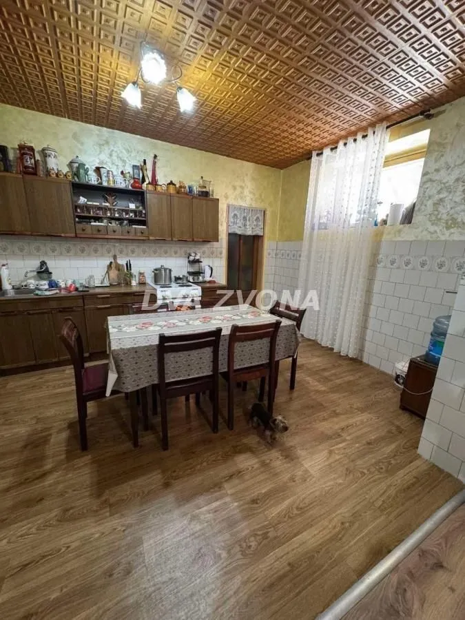 Prodaja, kuća, 221m², Žitište, Zrenjanin