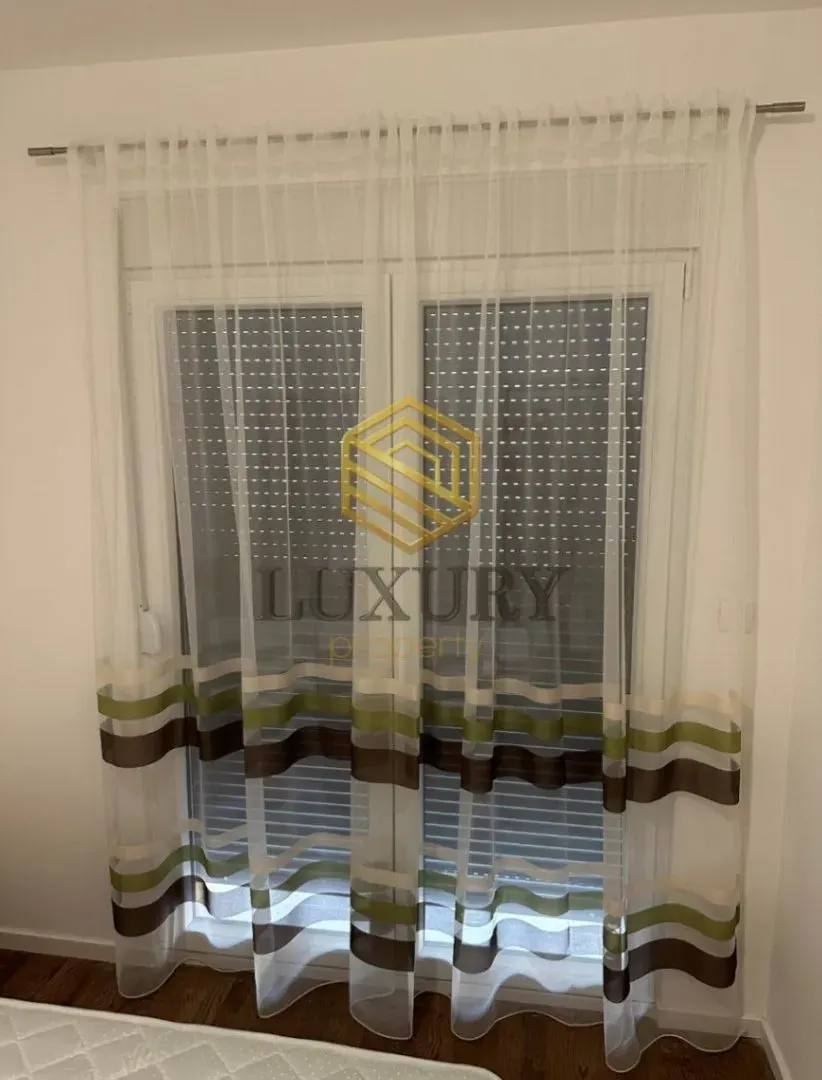 Izdavanje, jednosoban stan, 44m², Pobrežje, Podgorica
