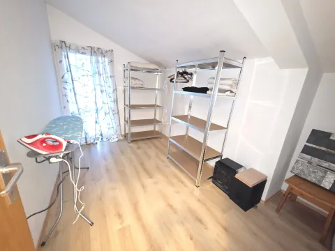 Izdavanje, trosoban stan, 75m², Zagorič, Podgorica - image 8